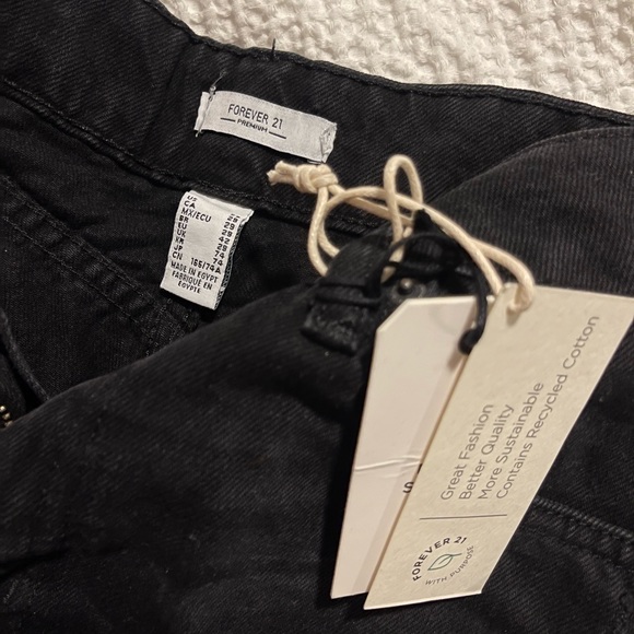 Forever 21 black high waisted jean shorts with tags - Picture 2 of 4